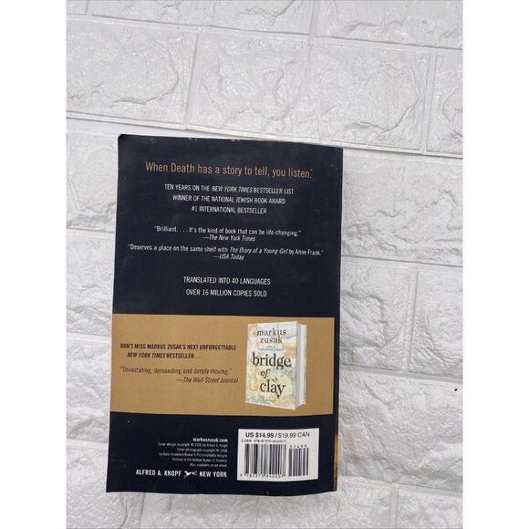 The Book Thief by Markus Zusak (2005, Trade Paperback) - Picture 8 of 13